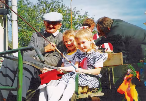 hody 1991 - kočí pan Oblouk s pomocnicemi